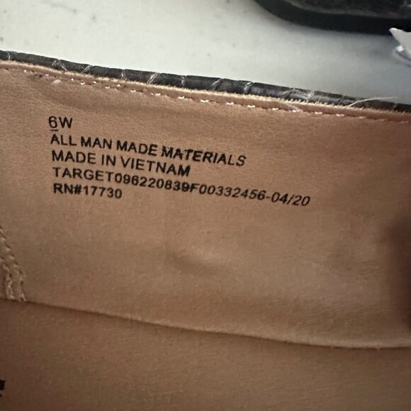 A New Day Womens Memory Foam Snake Print Flats Graphite Size 6W - Picture 3 of 9